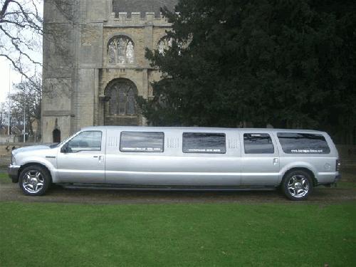 Chauffeur stretched Jeep 4x4 limo 16 seater in East of England, Peterborough, Huntingdon, Stanford, King's Lynn, Norwich, Great Yarmouth, Lowestoft, Wisbech, Spalding, Cambridge, Cambridgeshire, Bedford, Bedfordshire, Newmarket, Bury St Edmunds, Suffolk, Norfolk, Lincolnshire, Northampton, Northamptonshire, Kettering, Leicester and Sudbury.