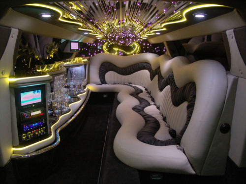 Chauffeur stretch Chrysler C300 Baby Bentley limousine hire interior in Bradford, Leeds, Huddersfield, York, Sheffield, Rotherham, West Yorkshire, South Yorkshire.