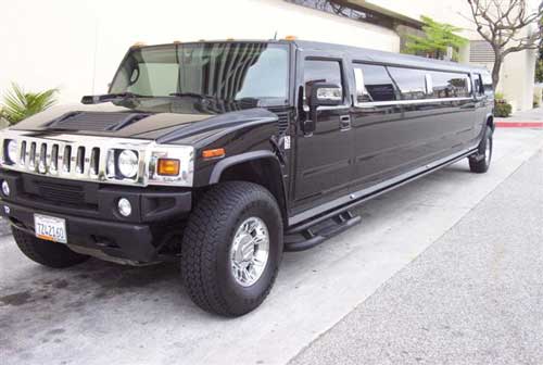 Chauffeur stretched black Hummer H2 limousine hire interior  in Glasgow, Edinburgh, Aberdeen, Dundee, Scotland